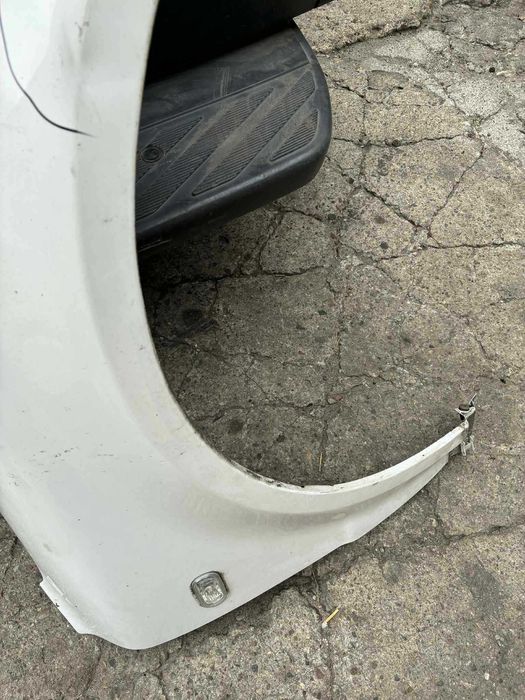 błotnik prawy przód przedni vw volkswagen passat b5 fl lift LB9A