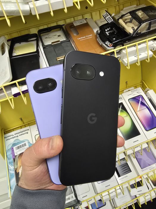 Google Pixel 9a  фактично нові