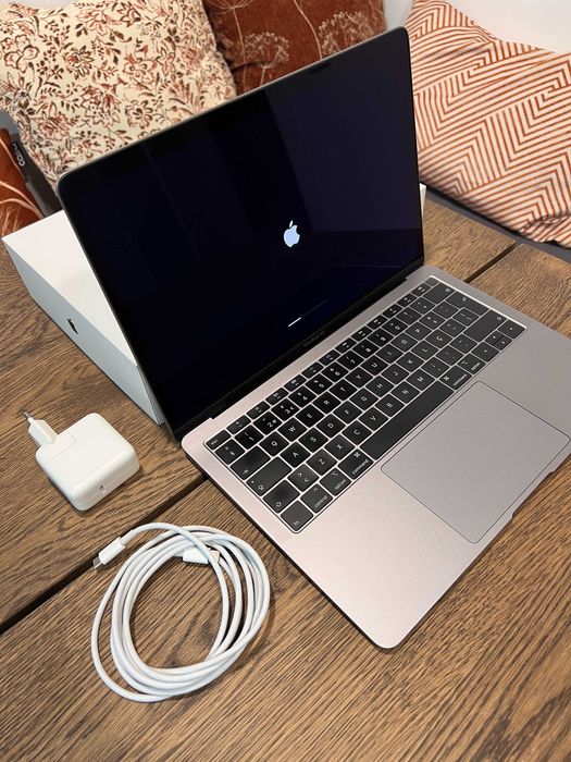 MacBook Air - Retina - 13'3 - Inch - 2018