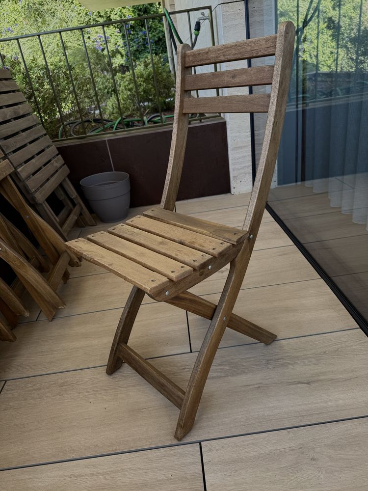 Conjunto mesa + 2 cadeiras de jardim Askholmen