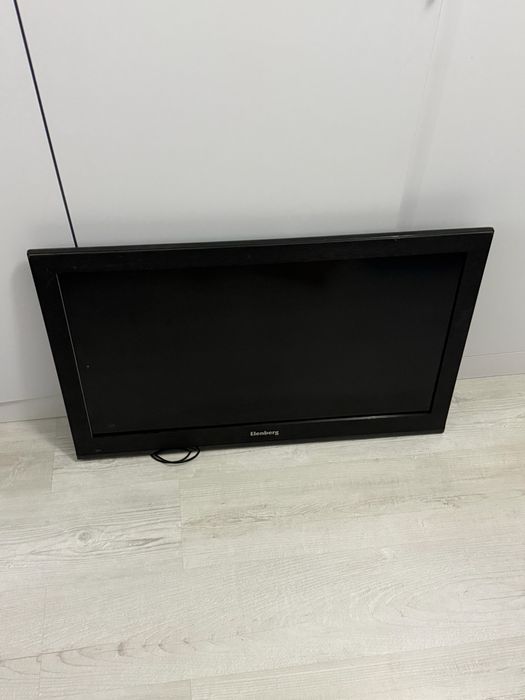 Продам телевизор Elenberg 32