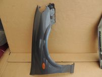 Błotnik przód przedni prawy Nissan Almera N16 00,01,02  KY5