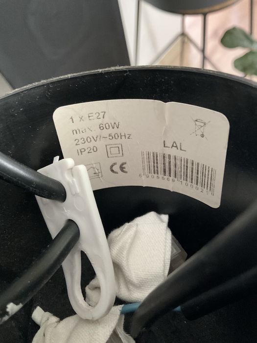 Lampa metalowa druciana czarna