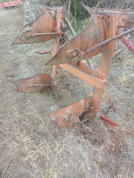 Vendo charruas de doze por final de actividade