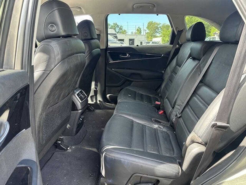 Kia Sorento EX V6      2017
