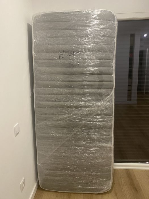 Colchao pikolin como novo