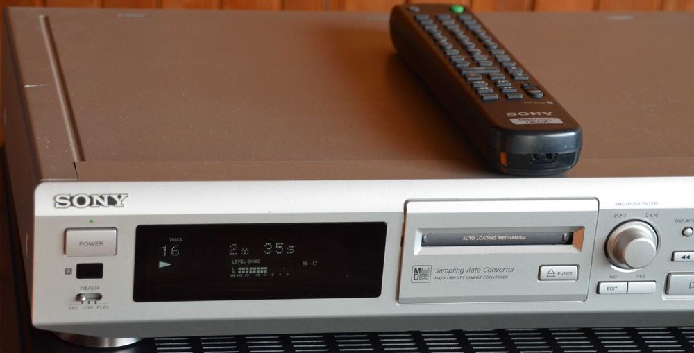 Sony MDS-JE500 + Pilot odtwarzacz Mini Disc srebrny + Gratis