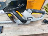 Nożyce do żywopłotu Titan 550W