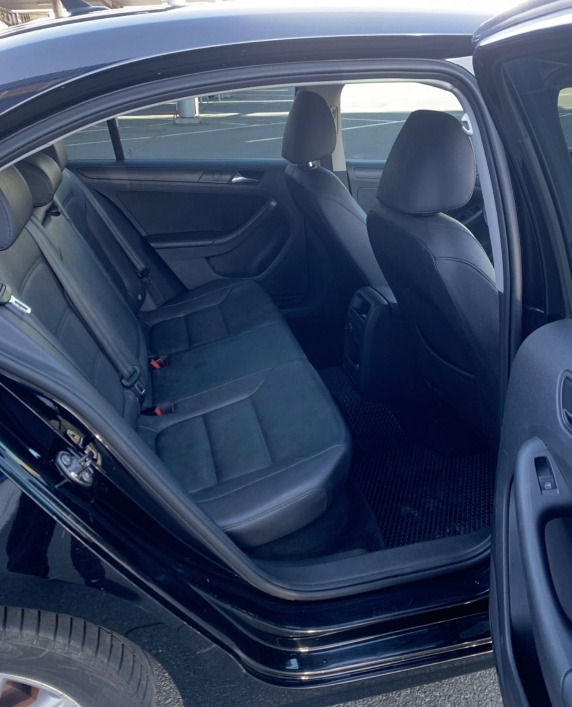 Volkswagen Jetta 2011 бензин 2.5