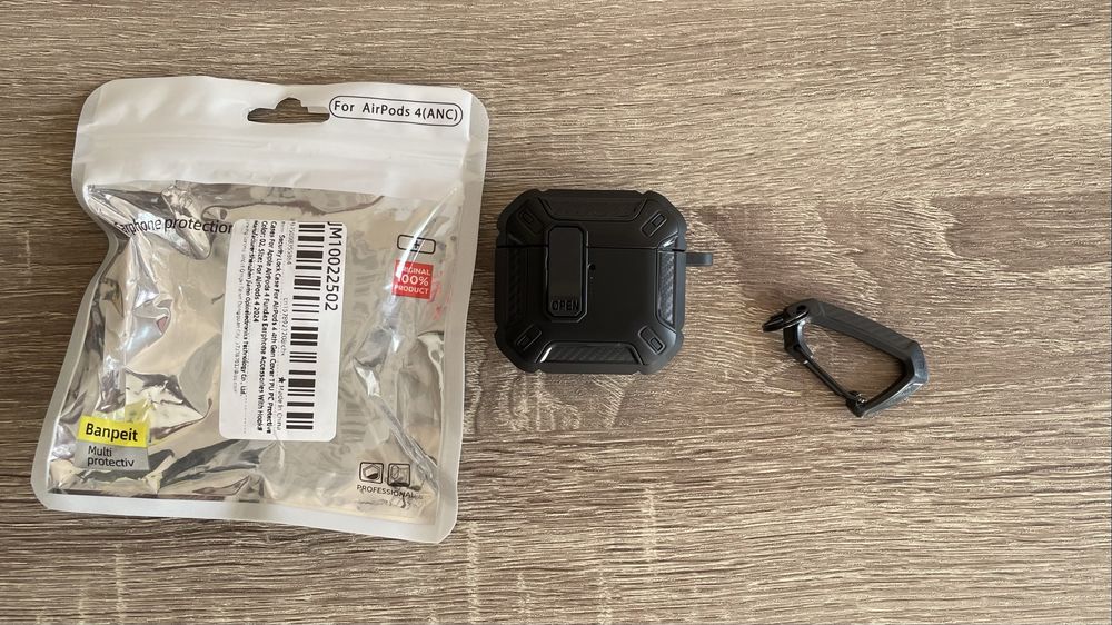 Чохол для навушників Apple Airpods 4