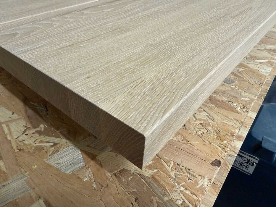 Schody bielone, stopnie dębowe, PRODUCENT