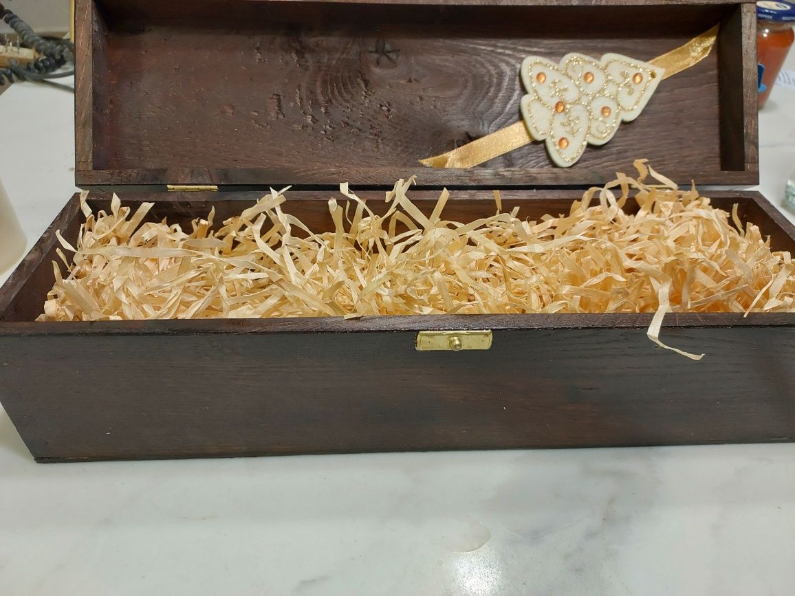 Drewniane pudełko na wino Fujitsu