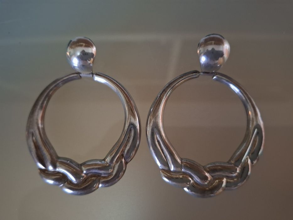 Brincos em prata com argola