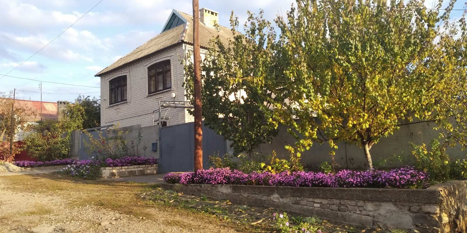 Продам 2-поверховий будинок в місті Дружківка пос. Яковлівка