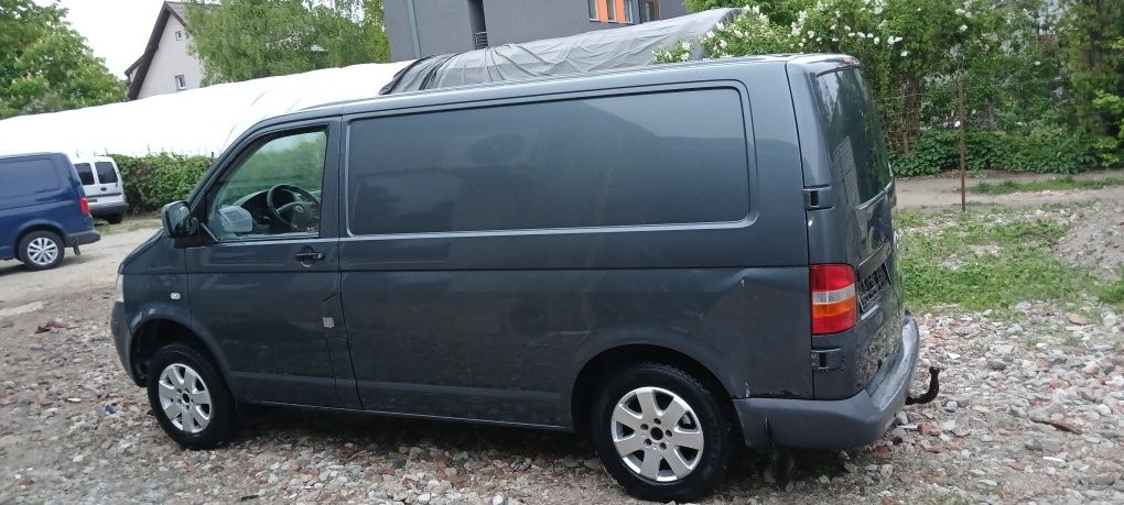Sprzedam volkswagen t5 4×4 z 2008r. 2,5 tdi 130k VAT 1 Klima hak