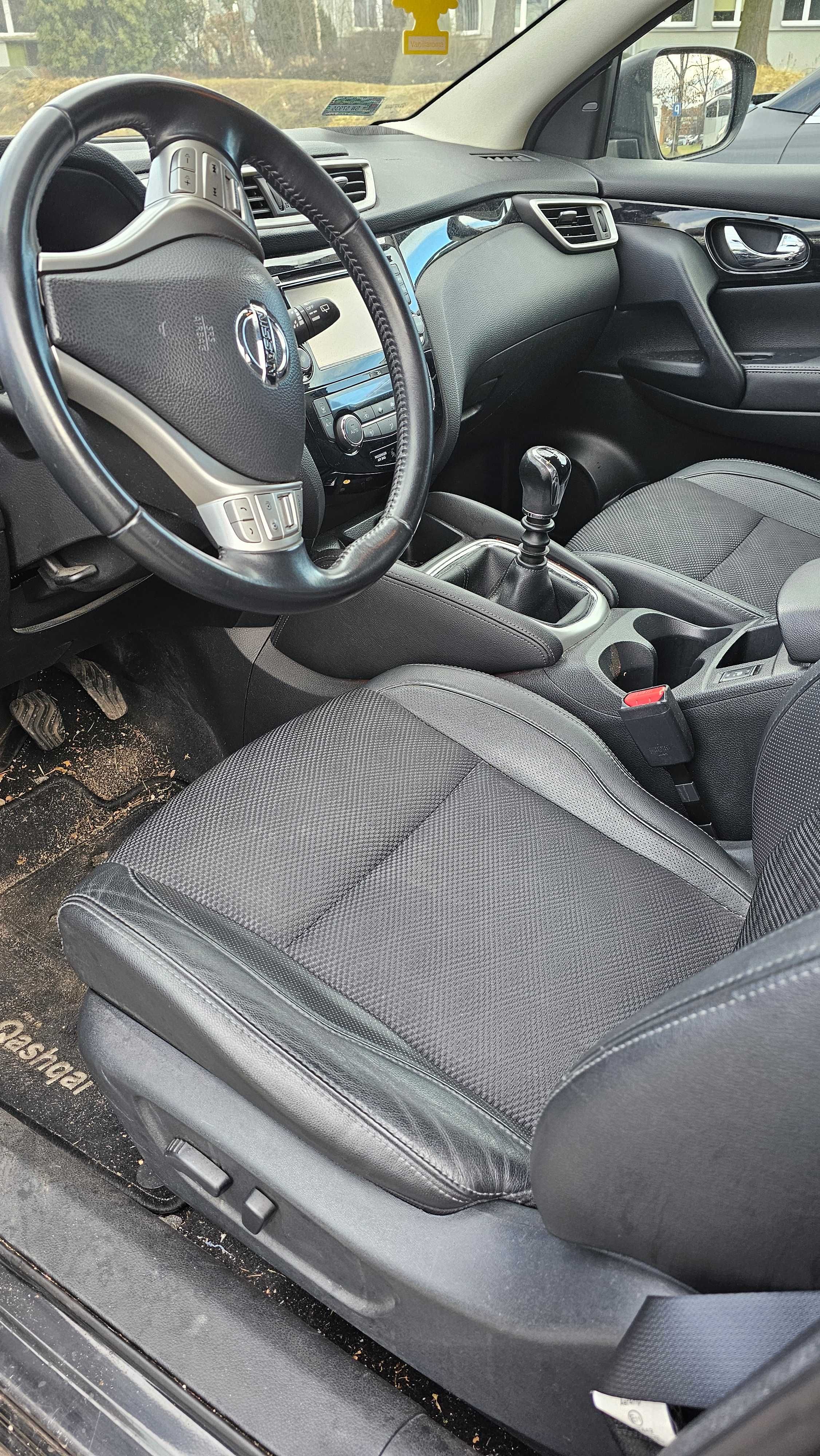 Syndyk sprzeda Nissan Qashqai 2015 r.
