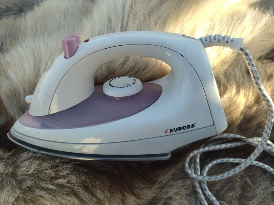 Праска Aurora Steam Iron au 024