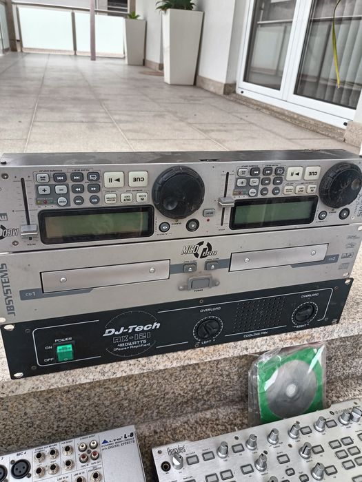 Material de som como novo