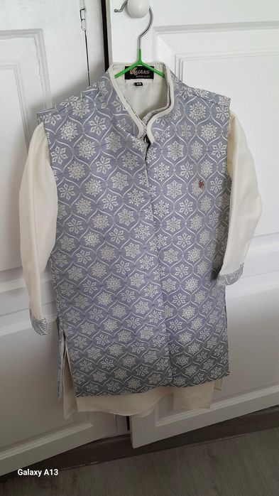 Fato criança, rapaz, ideal para celebração hindu, tamanha 3 anos