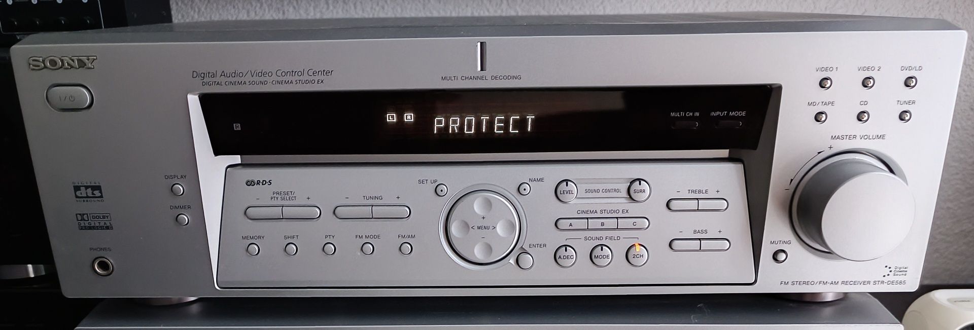 Amplituner kina domowego SONY STR-DE585 uszkodzony - wizualnie idealny