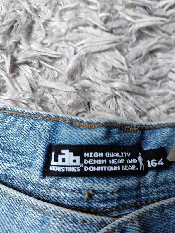 krótkie bojówki z jeansu  Industries 164