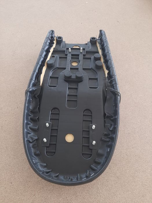 Banco Bullit Cafe Racer