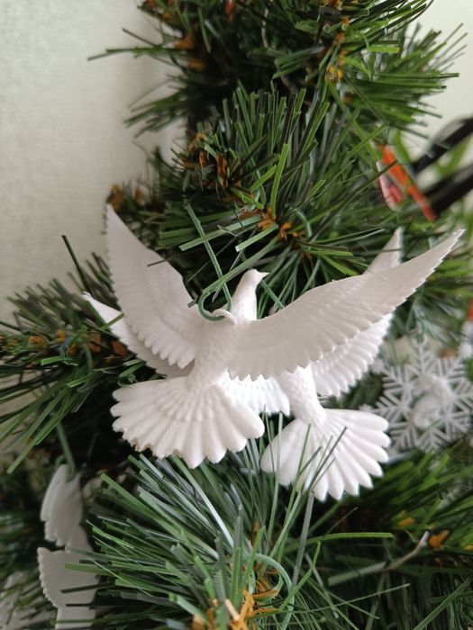 Голуби на ялинку з фільму "Сам у дома"