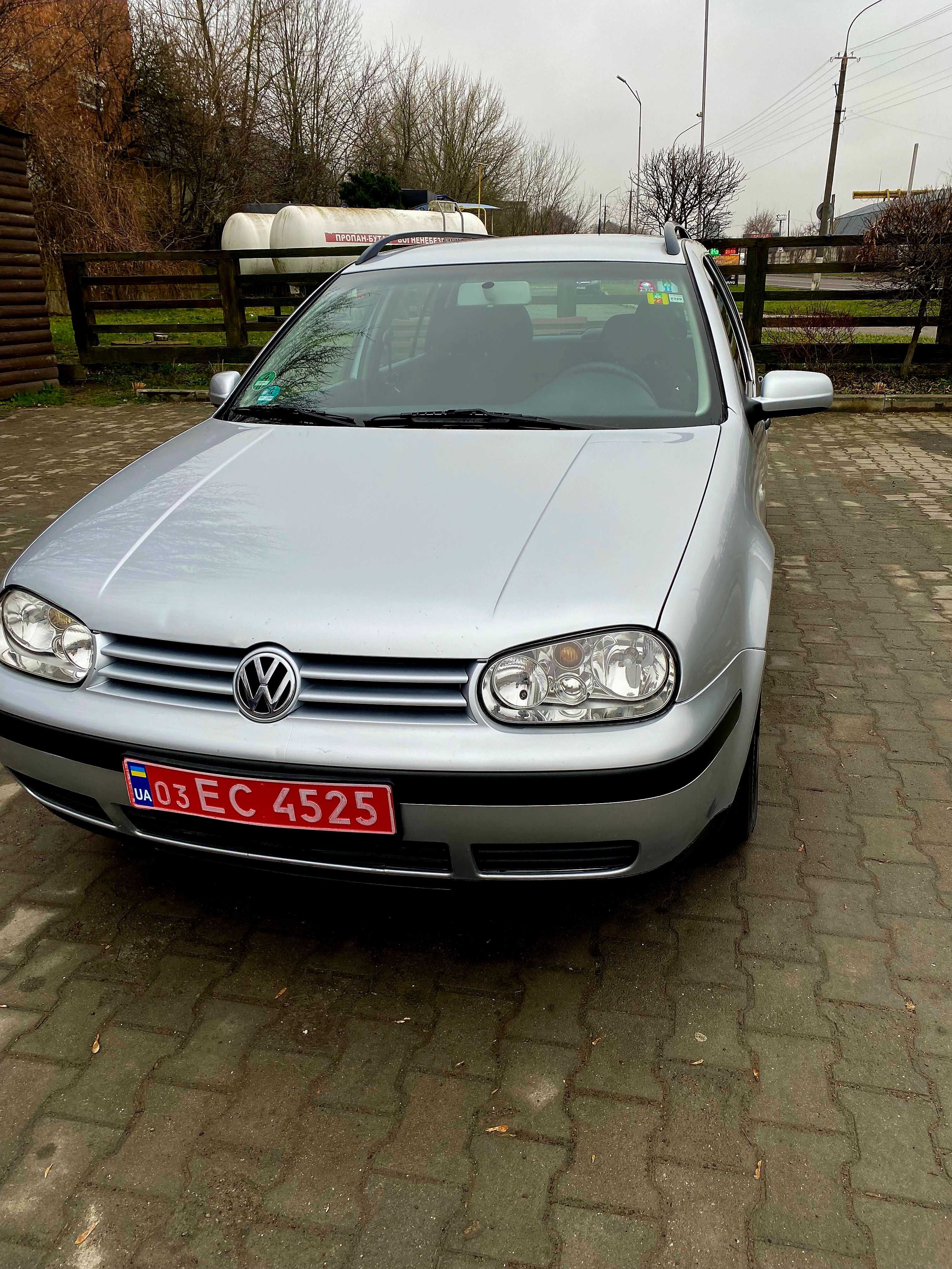 Volkswagen Golf 4. 1.6 бензин