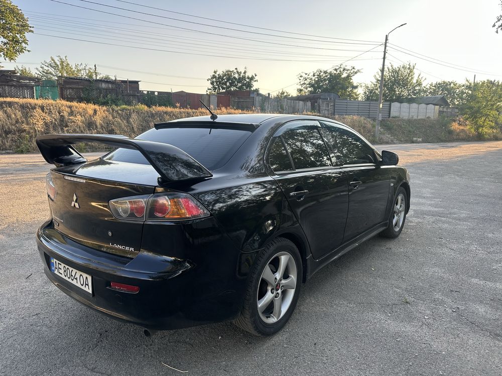Продам митсубиси лансер 10 х