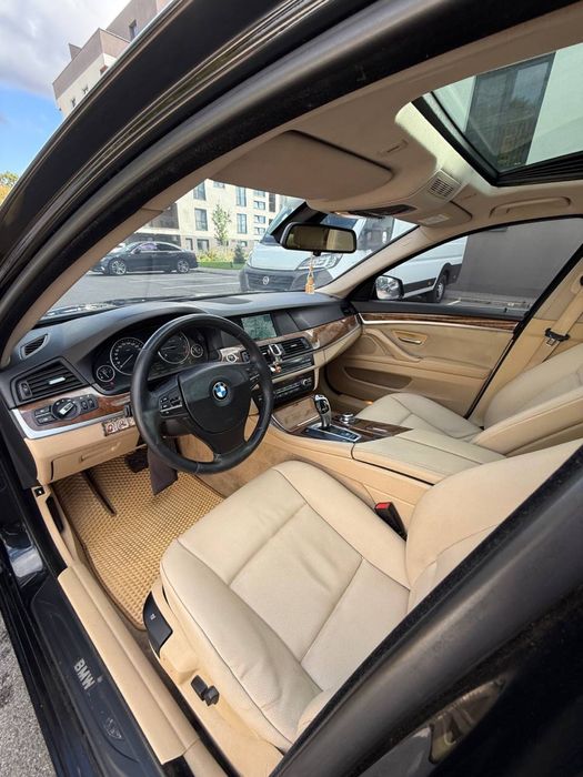 Продаю BMW ф10 520b 2011.