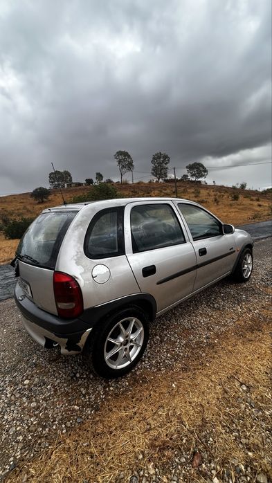 Opel Corsa 1.5 Isuzu 1999
