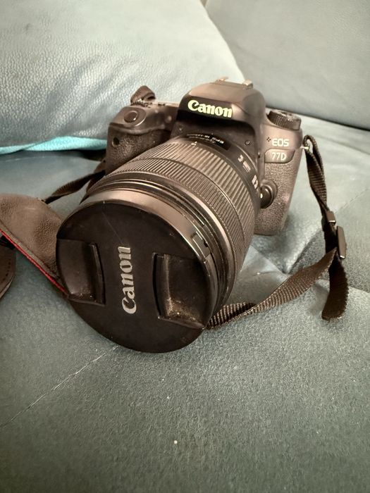 Aparat lustrzanka Canon EOS 77D