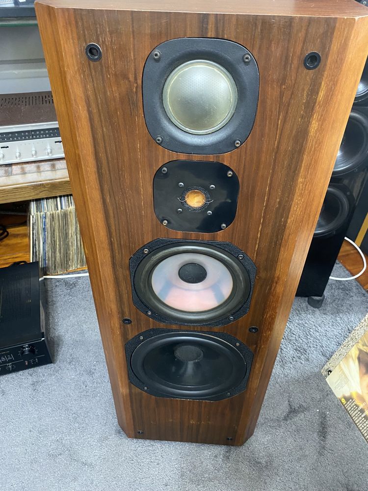 Jm lab Focal Onyx 710