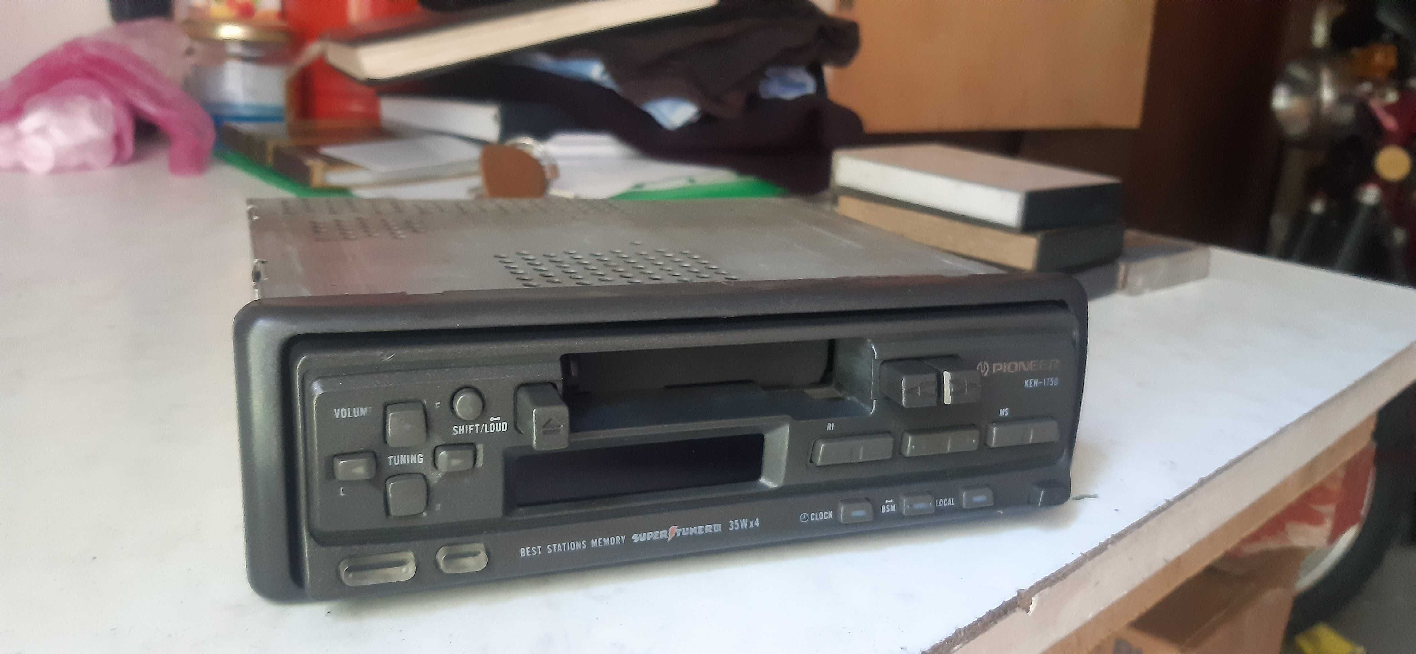 Pioneer KEH-1750 магнитола кассетная
