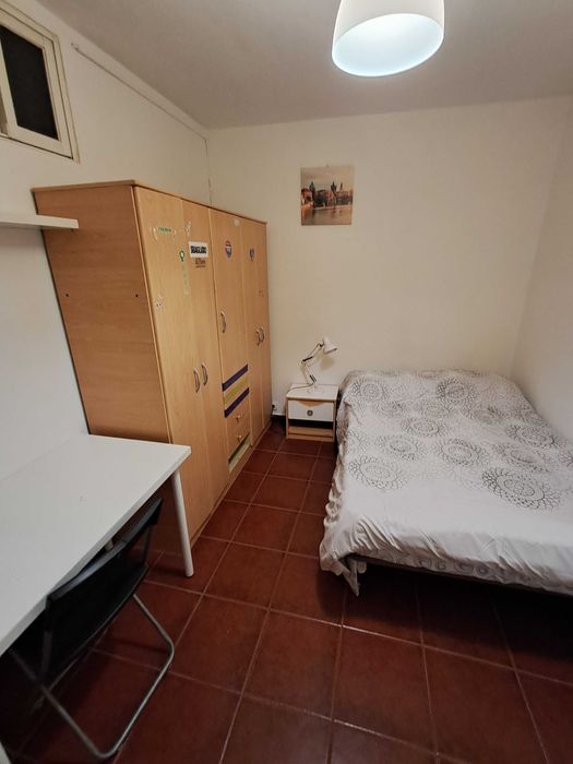 QUARTOS CASAL. MetroSaldanha. Entrada imediata.