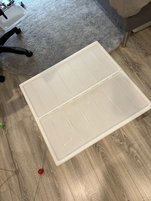 Caixas para colocar de baixo de cama