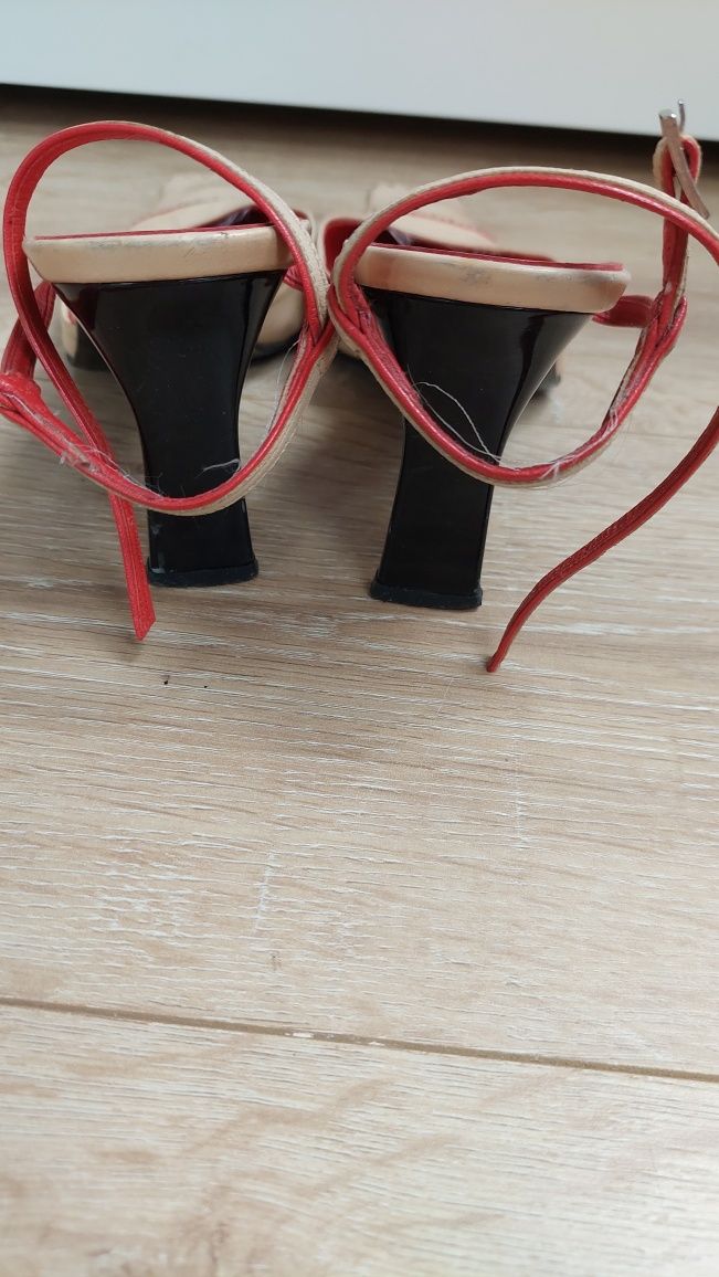 buty  damskie  skórzane  szpilki sandały,  czółenka r. 37.5
