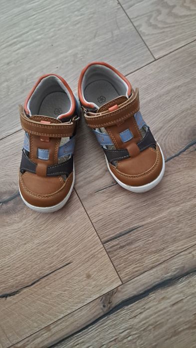 Buciki wiosenne Wojtylko r24