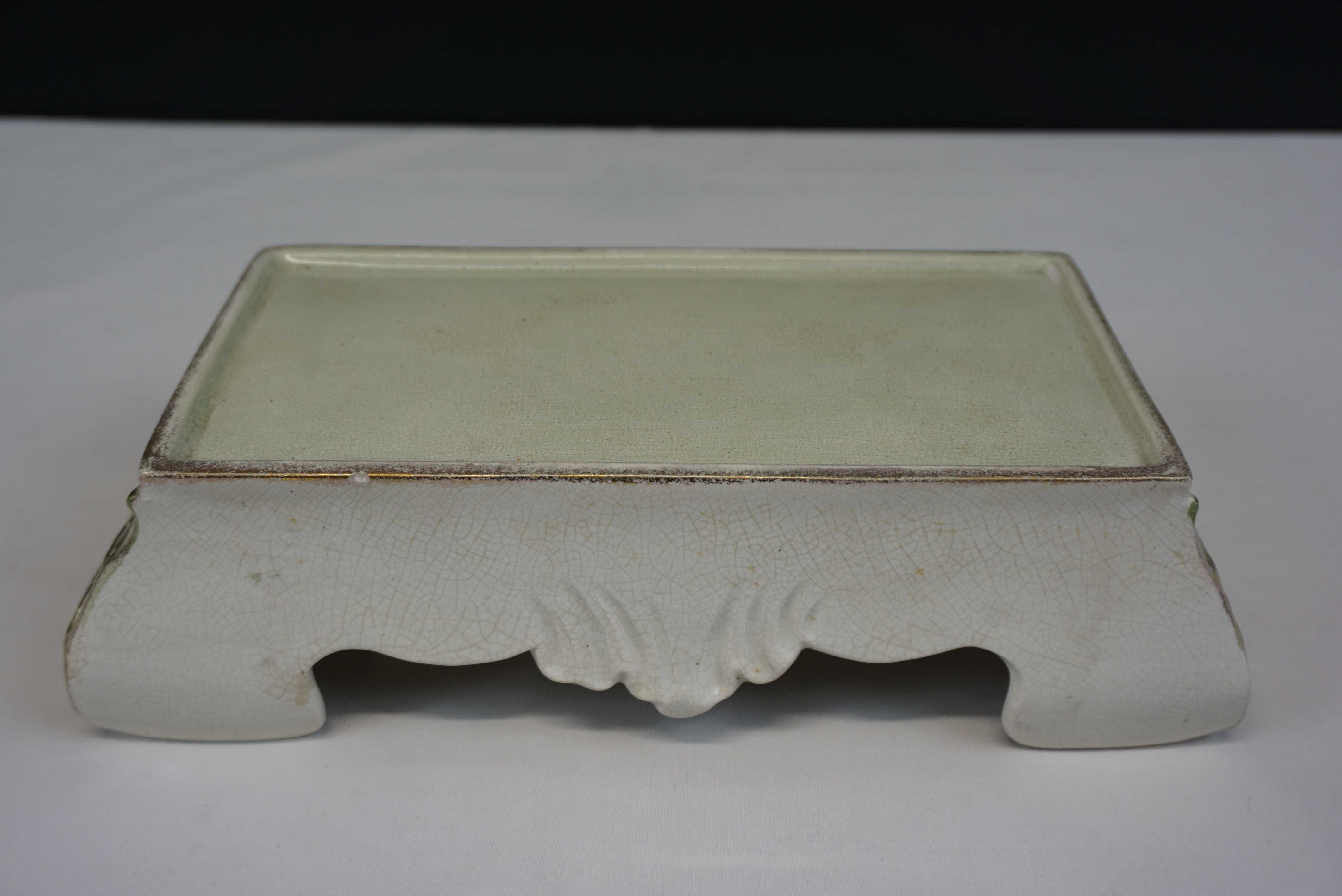 Empire Porcelain Stoke On Trend cokół podstawa anioł putto