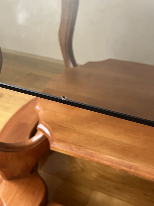 Журнальний столик