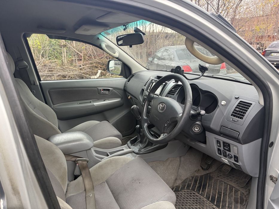 Toyota hilux 3.0D 2011 в запоріжжі
