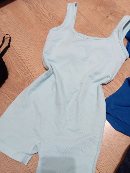Paka ubrań damskich XS spódnice bluzki sukienki