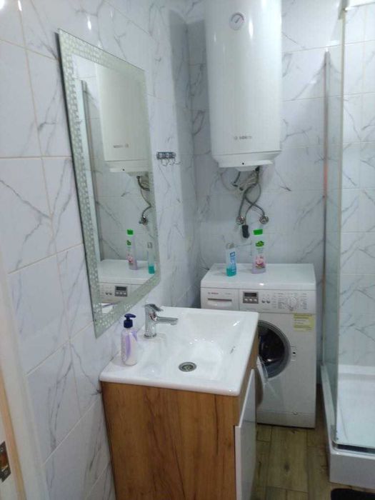 Продажа квартиры в центре города р-н Алея роз 42 метра