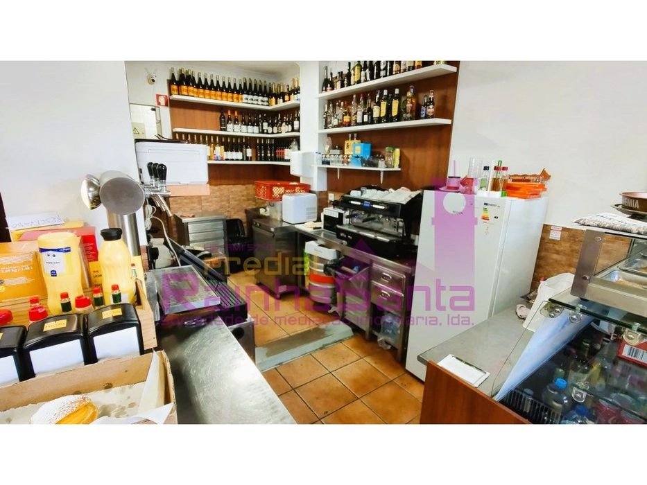 Cedência de quotas sem encargos de pessoal- Restaurante-Café