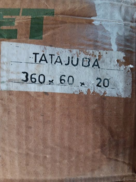 Madeiras raras para pavimentos prontas a ysar.