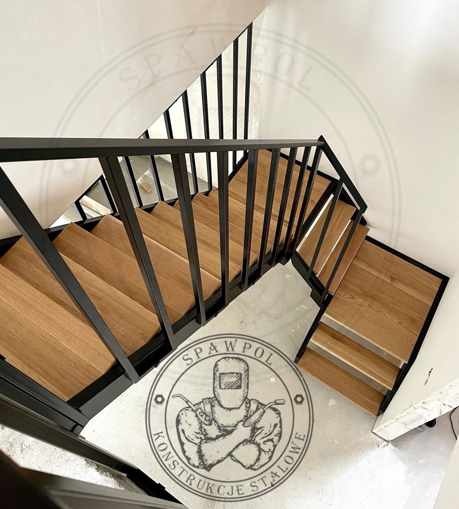 Schody wewnętrzne samonośne • Balustrady