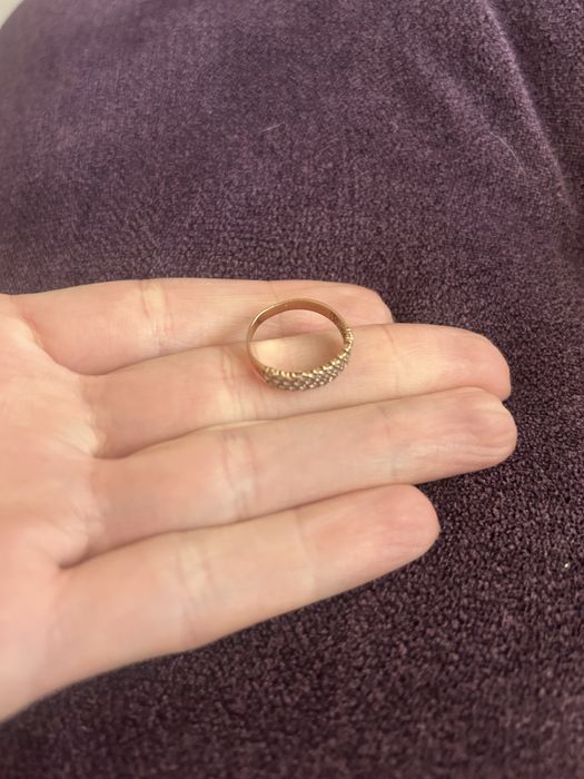 Золотое кольцо 585 пробы 15 размер