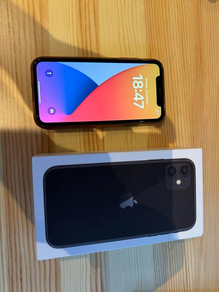 iPhone 11 64 GB czarny