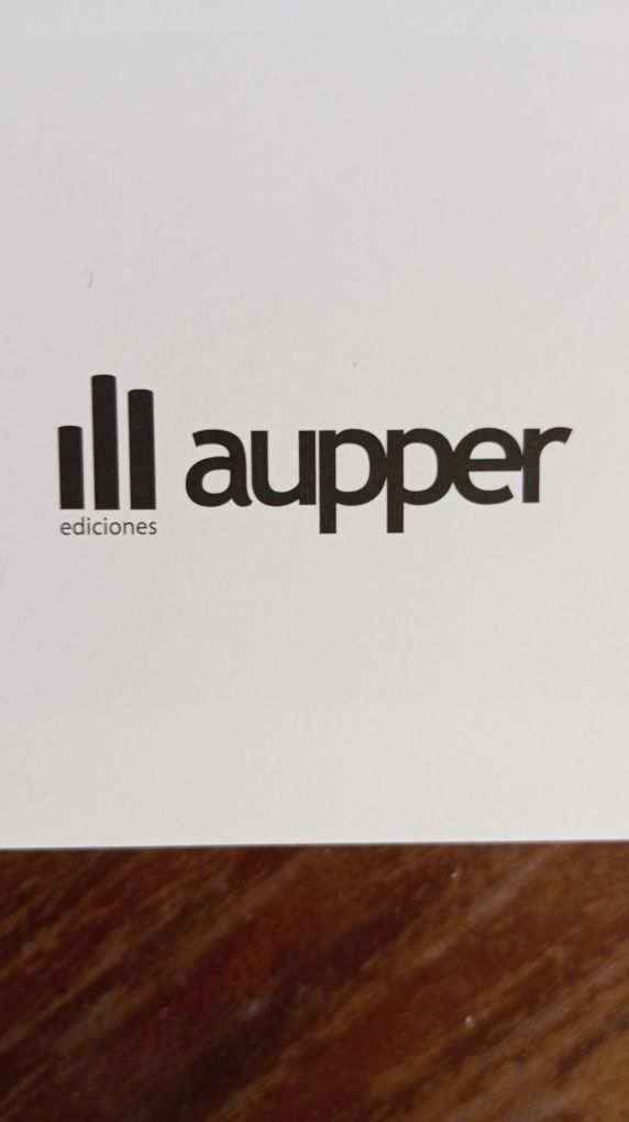 Manuais Consultor Universal do Estudante Aupper ediciones