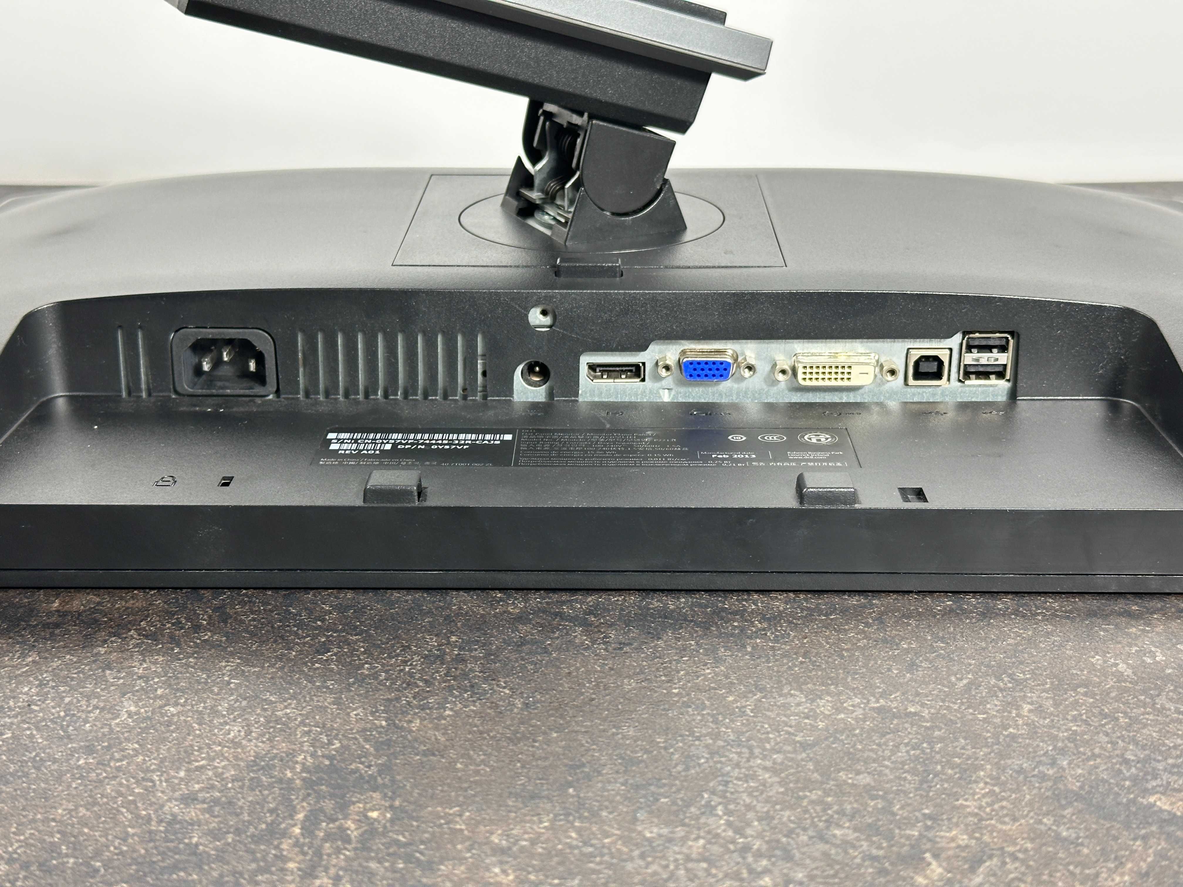 Barwny mistrz Monitor Dell P2213T 22" 1680 x 1050 LED VGA